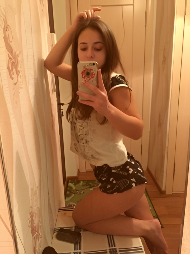 Лина привлекательная девушка из Новокубанска цена от 5000 руб