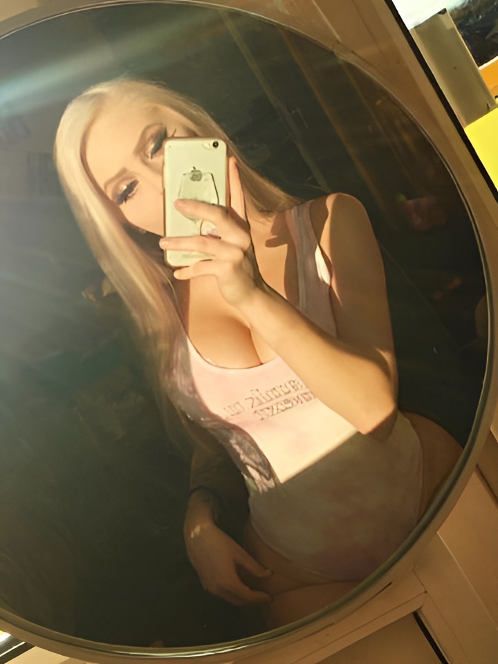 Роксана привлекательная девушка из Новокубанска цена от 1500 руб