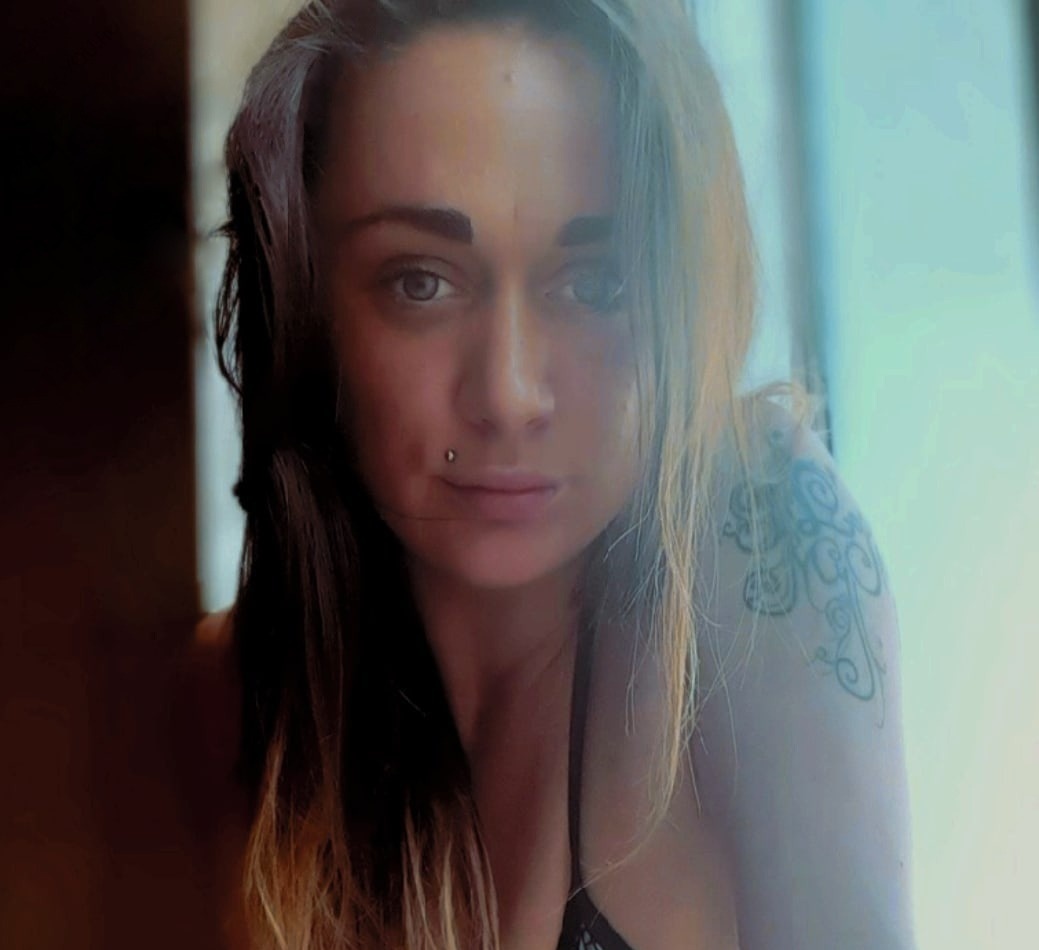 Светлана привлекательная девушка из Новокубанска цена от 3000 руб