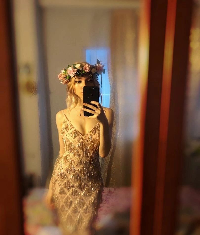 Надя привлекательная девушка из Новокубанска цена от 3000 руб