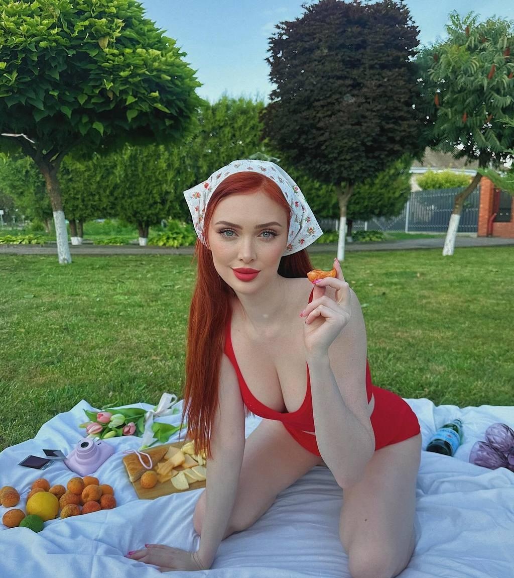 Лена привлекательная девушка из Новокубанска цена от 6000 руб