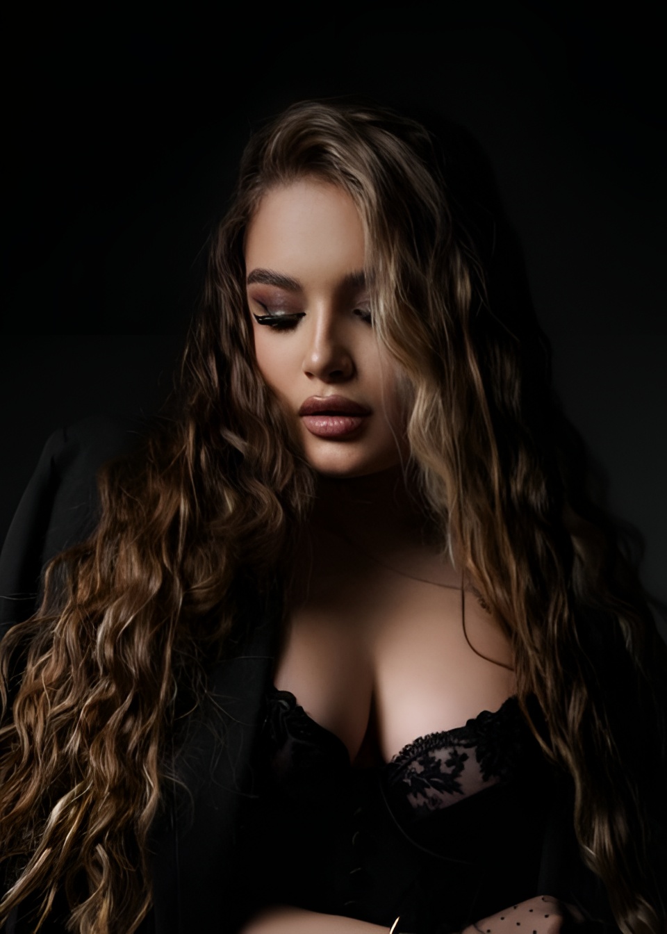 Яна привлекательная девушка из Новокубанска цена от 5000 руб